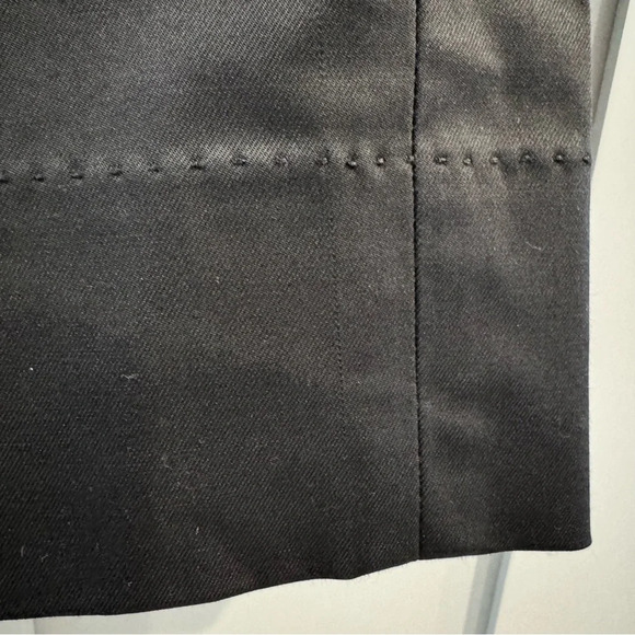 Banana Republic NWOT Black Martin Fit Bermuda Shorts size 4 - Picture 7 of 8